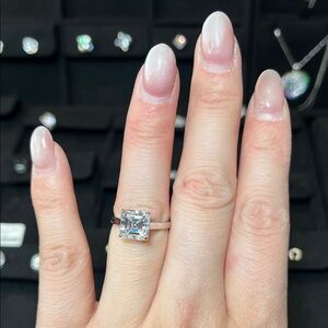 Classic Solitaire C Ring - Silver